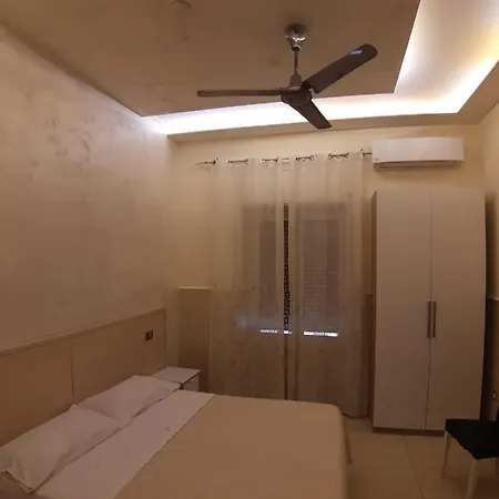 Viola מלון נאפולי