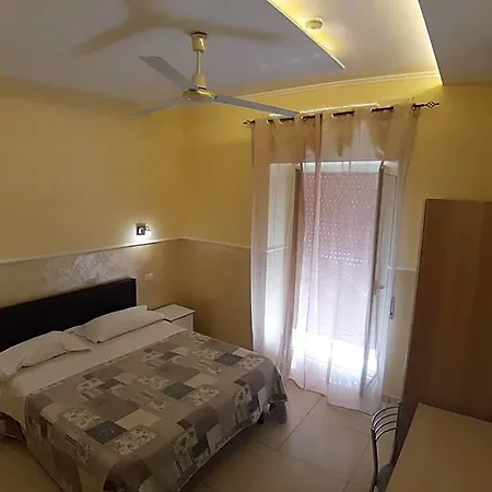 Viola Hotel 2*