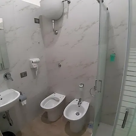 Viola 2* Nápoles